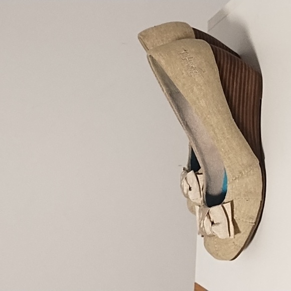 Blowfish Malibu Fabric Wedge - Picture 3 of 6